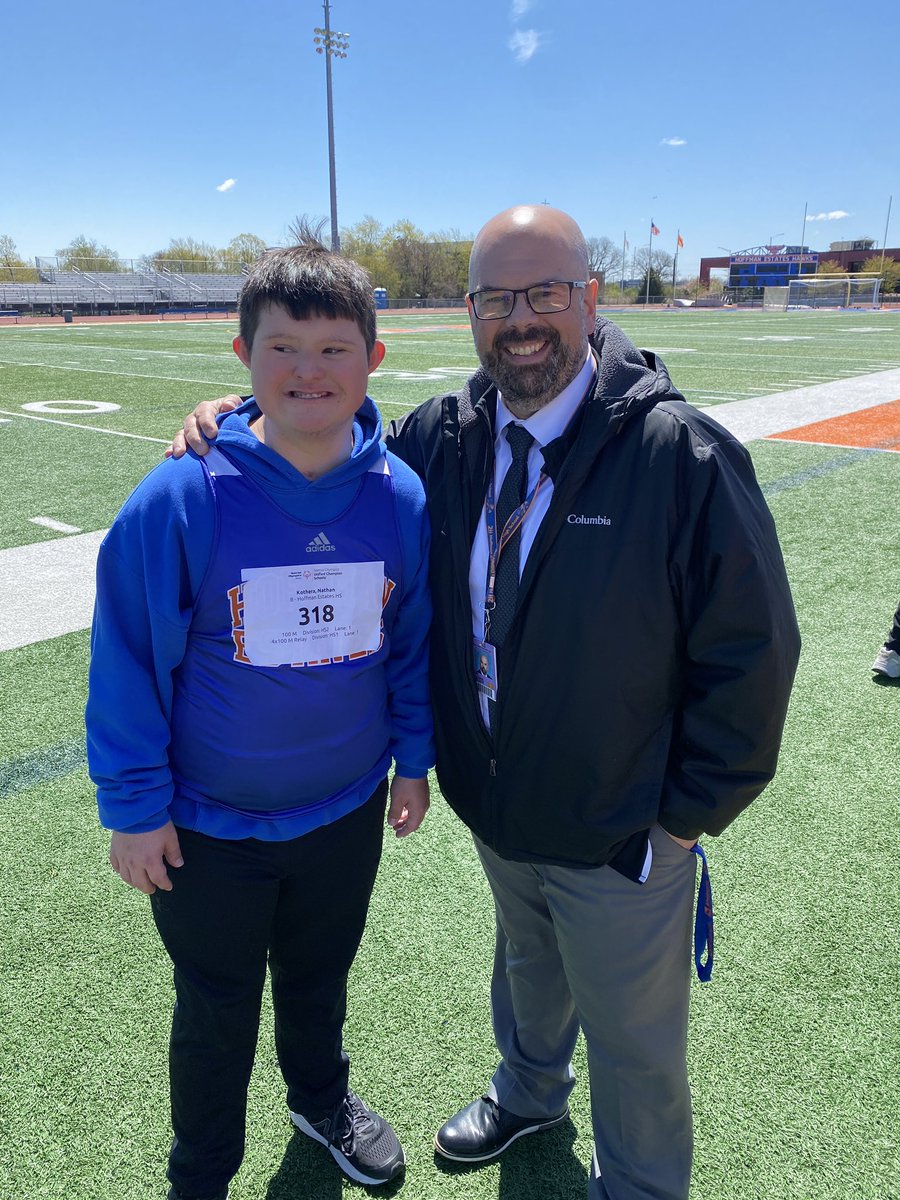 Mrs Amy Longmore Olson tweet media