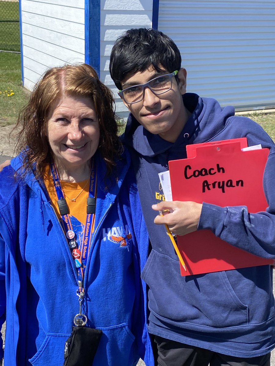 Mrs Amy Longmore Olson tweet media