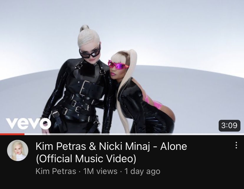 MiyDaSleeze's tweet photo. We Hit 1 Million Views On YouTube 🥳💕
Yeah It’s Barbie & It’s Kim Petrasssssss👱🏽♀️👱🏼♀️🎀
@NICKIMINAJ @kimpetras #AloneMusicVideo #Alone https://t.co/zlDdgQRpx8