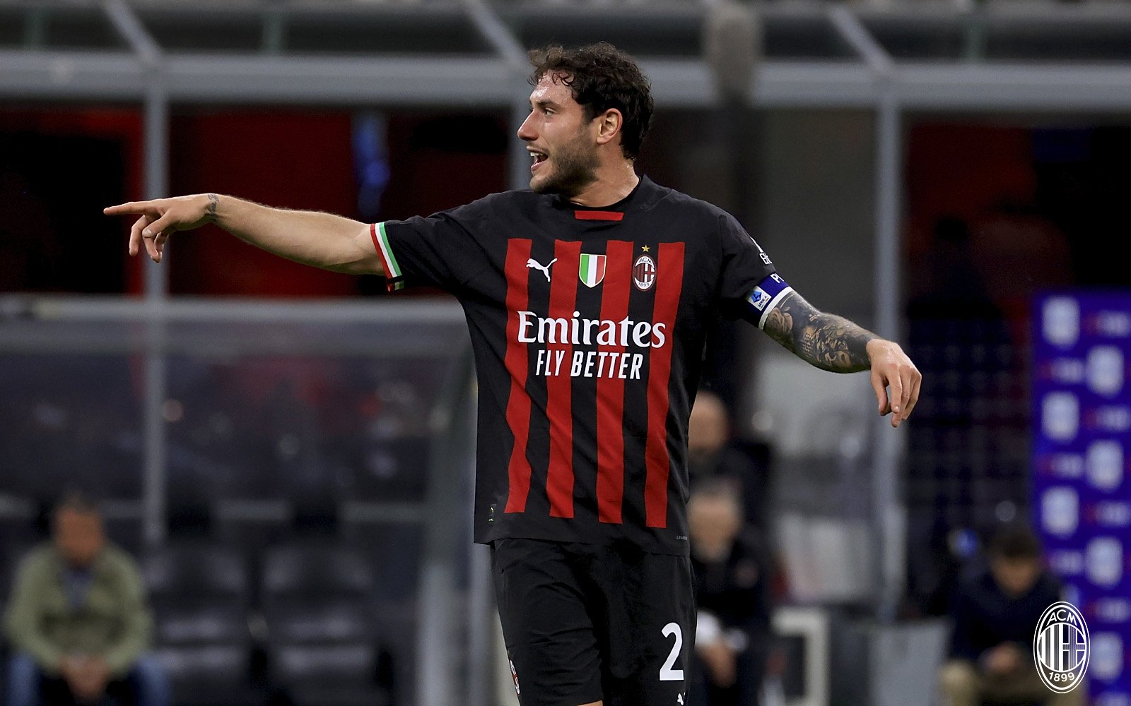 Златан Ибрагимович Футболка с автографом "Милана", 201920 - Char...