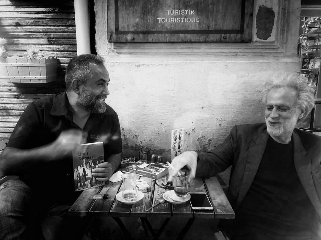 Umitbayaz's tweet photo. #ümitbayazoğlu 
#muratnergiz 
#ümitdünyası
#arasyayıncılık https://t.co/UzJS16a52U