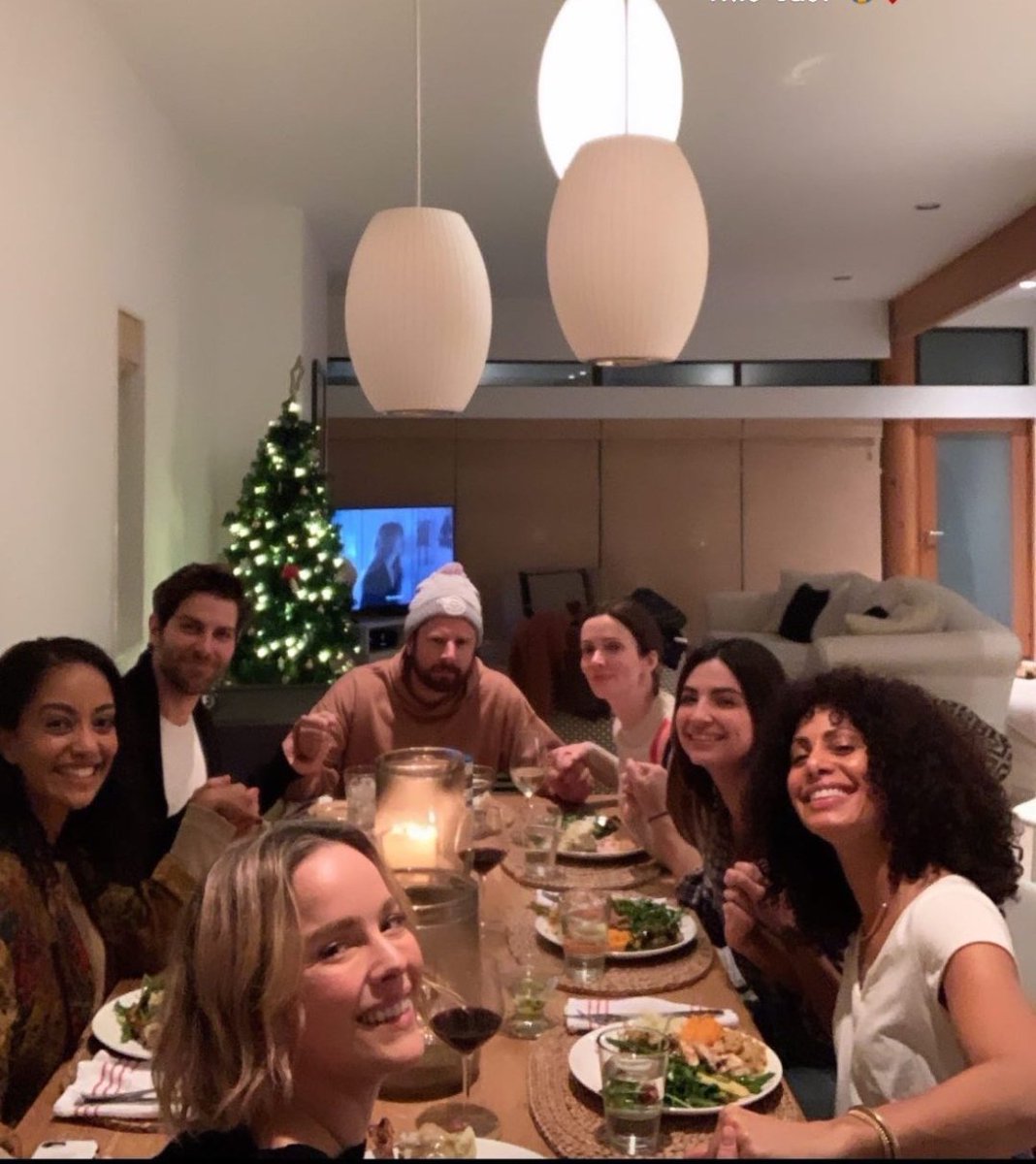 PHOTOS | Floriana with the cast of A Million Little Things in Azie Tesfai's memories for the show finale

[IG: azietesfai]