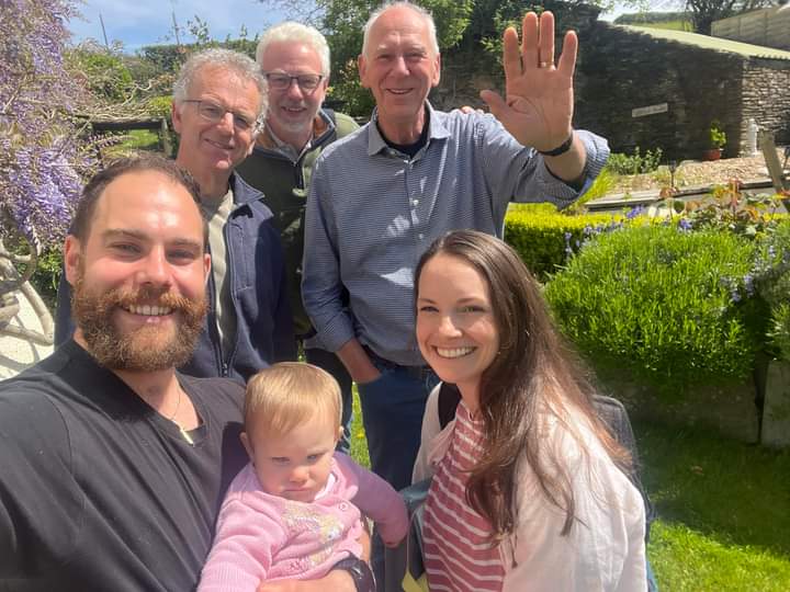 KB_FamilyChurch's tweet photo. ✨CHURCH NEWS ✨
Today we are thrilled to welcome Jonny Richmond onto the leadership team as he begins his new role as ‘Pastor In Training’ with us.
#newseason #pastorintraining #baptistchurch #familychurch #southdevon #Kingsbridge #Godisgood https://t.co/P3CQJQtuiy
