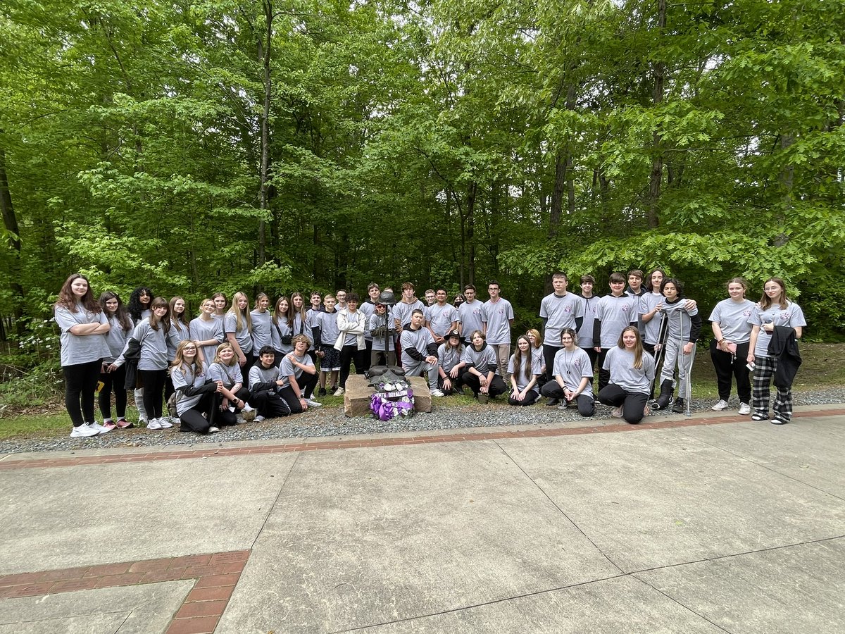 NRMS had the privilege of laying a wreath at the Marine Museum. #NRinspiregreat