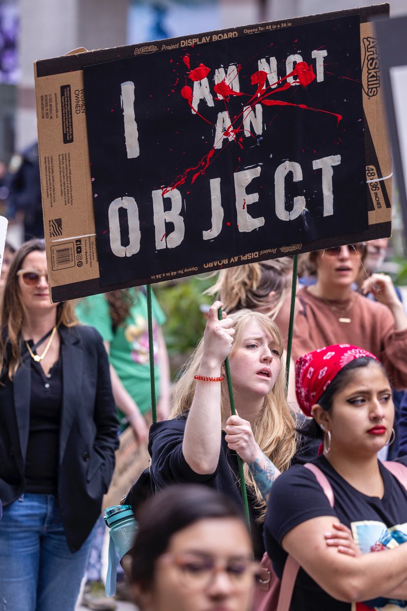 Travis Long: follow @vizjourno on Bluesky tweet media