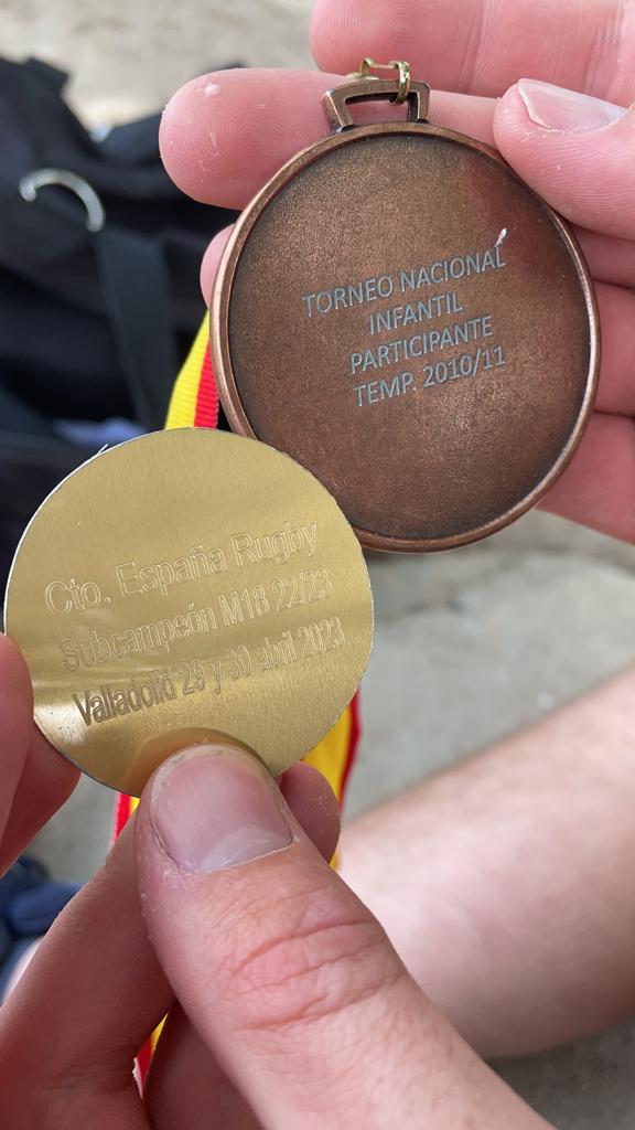 <a href="/RugbyUcm/">Rugby_Spain</a> <a href="/ferugby/">España Rugby</a> <a href="/Carloshansen2/">Juan Carlos Martín Sánchez, Hansen</a> <a href="/emartinezbravo/">E. Martínez Bravo 🇺🇦</a> <a href="/mortizcotro/">Margarita Ortiz</a> <a href="/Ramon10/">Ramon Blanco</a> <a href="/PedrojSardina/">Pedro sardina</a> <a href="/yunque7/">Jose Antonio Barrio</a> <a href="/PacoHernandez_6/">Paco Hernandez</a> <a href="/worldcitizen83/">Elena Vallejo Lopez</a> <a href="/ptboland/">Peter Boland</a> <a href="/MarinaBraBra/">Marina Bravo Bragado</a> <a href="/Renfe/">Renfe</a> <a href="/deportegob/">CSD</a> <a href="/WorldRugby/">World Rugby</a> <a href="/furun15/">Felipe Rodríguez</a> <a href="/RContrerasFM/">Rodrigo Contreras</a> <a href="/Rugby_femenino/">Rugby femenino</a> <a href="/BalonOval_Rugby/">Balonoval</a> <a href="/Blog_APalos/">A Palos | Todo del XV del León</a> Aquí más ejemplos de la nuevas gestión...