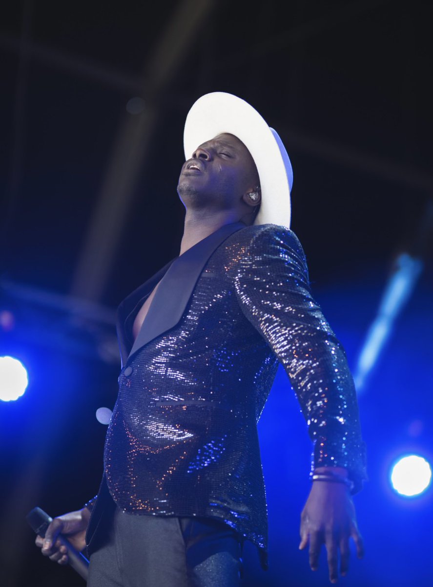 I Feel it in My viens.. And it’s Holy 🎶🩸