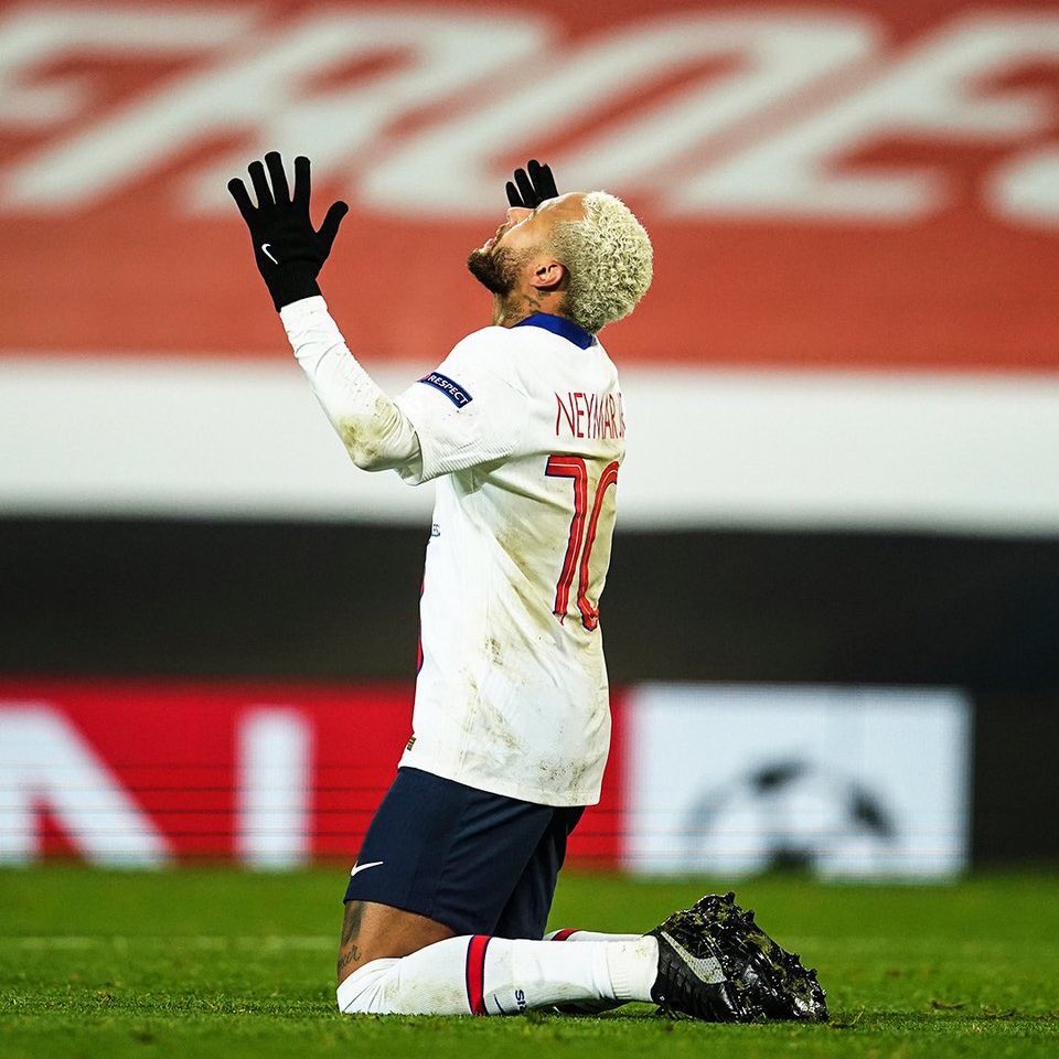 PolakGOAT's tweet photo. Peut être pas le plus irréprochable en dehors, mais sur le terrain il a toujours tout tenté, tout essayé, tout donné quand le PSG était au plus bas ❤️💙
#SoutienNeymar https://t.co/psOt25GJeo