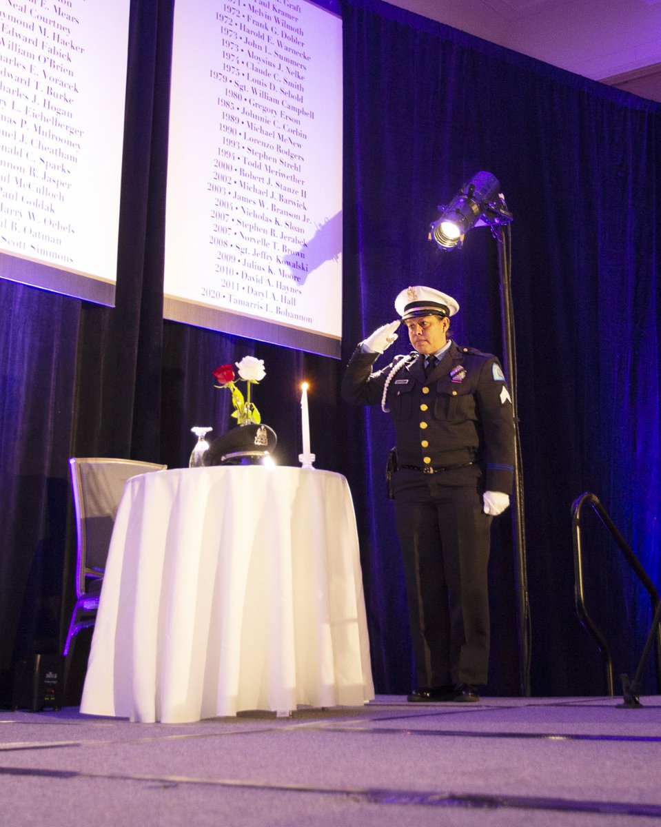SLMPD's tweet photo. We appreciate all those that attended this year's 37th Memorial Breakfast paying tribute to our fallen officers! Thank you for your continued support! #STL #SLMPDStrong https://t.co/fGFseXzdbB