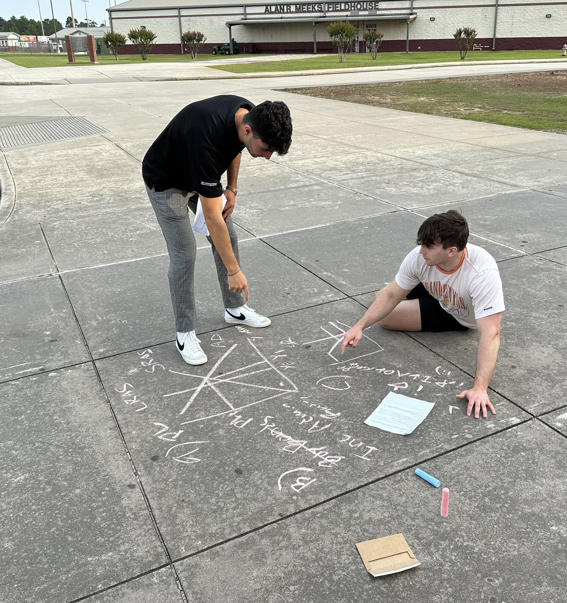 Mrs. Marrs tweet media