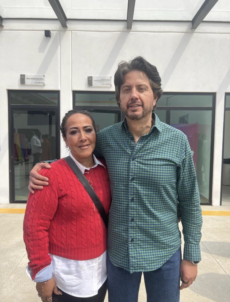 Que cada día esté lleno de éxito , de salud , sabiduría , que haya prosperidad en tu vida , que sigas manteniendo esa humildad que te caracteriza y que hace que seas el gran líder que eres !! Feliz cumpleaños Jefe !! <a href="/EduardoFloMa1/">Eduardo Flores</a>
