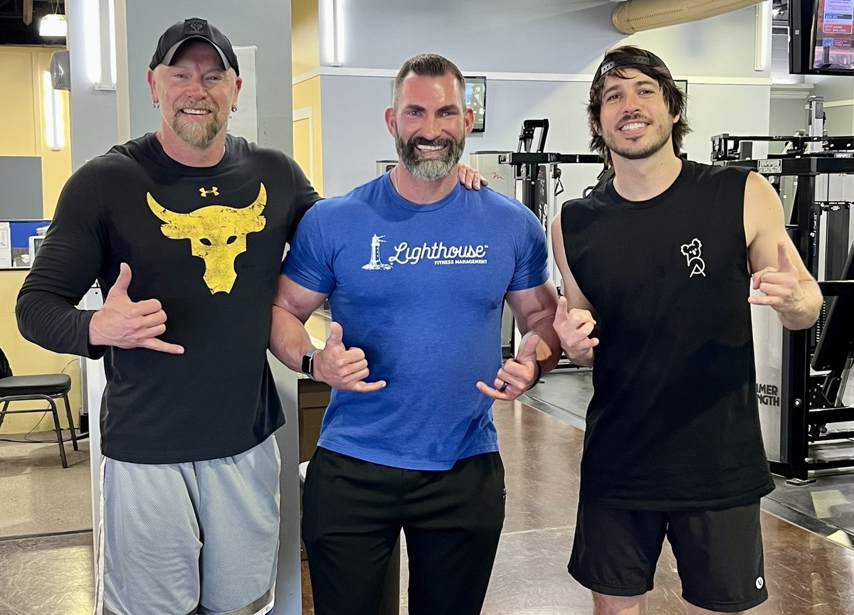stevefromaus's tweet photo. Legs, like a boss, with the boss, Cory Adams. Middle Tennessee’s number one trainer. @Morgan_Evans https://t.co/d5V60YT8Wx