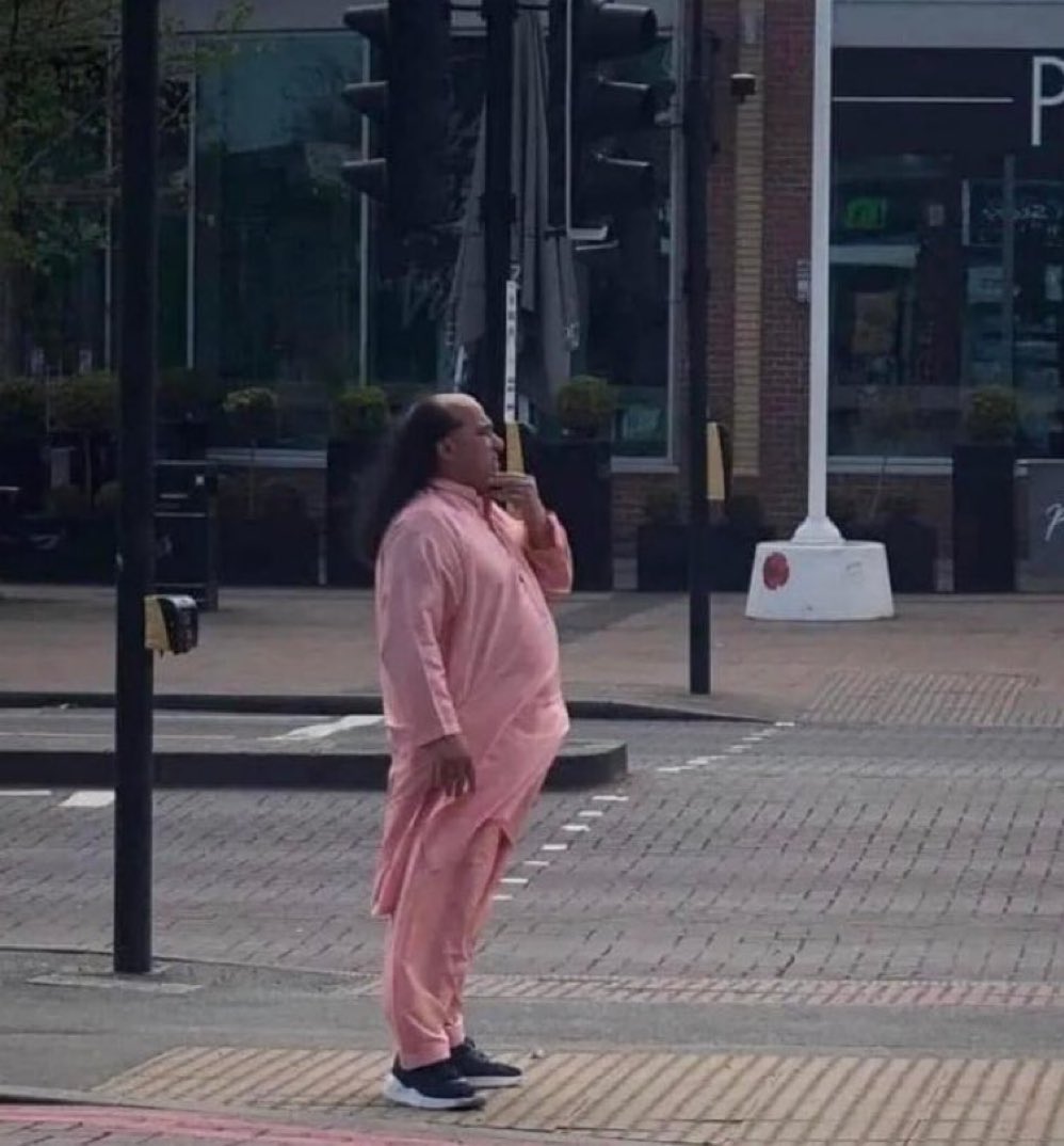 پاکستان کی پوری اسٹیبلشمنٹ یہ مسئلہ حل کرکے دکھائے تو مانیں۔