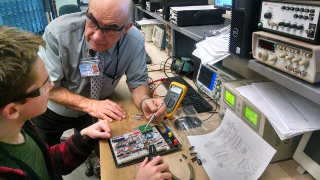 🎉Join us in congratulating Sno-Isle TECH Skills Center instructor, Ted Rodriquez, as one of the honorees for GeekWire Awards 2023 STEM Educator of the Year! <a href="/geekwire/">GeekWire</a> <a href="/TechSno/">Sno-Isle TECH Skills Center</a> #SnohomishCounty #STEMeducation #STEM