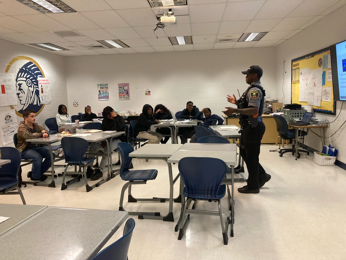 Thanks to Officer Fitchett from <a href="/PocomokePolice/">Pocomoke City Police</a> for talking to our Drivers Ed class about the rules of the road! <a href="/PHSWarriors1957/">PHS Warriors</a>