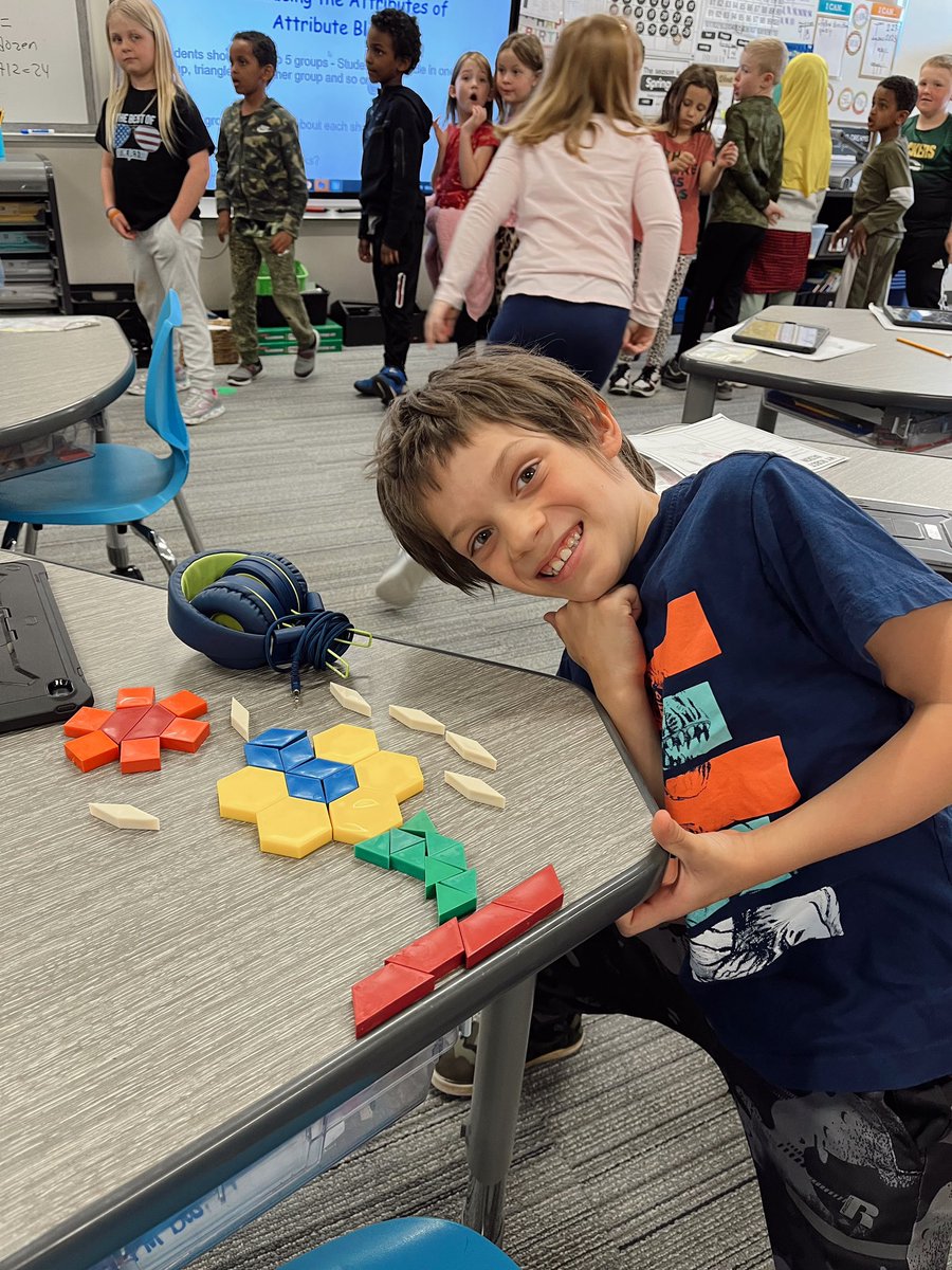 mskatieschuster's tweet photo. ✨Lately in K-1✨#mckinleystrong #owatonnaproud https://t.co/Ip7Uc0L6Sx