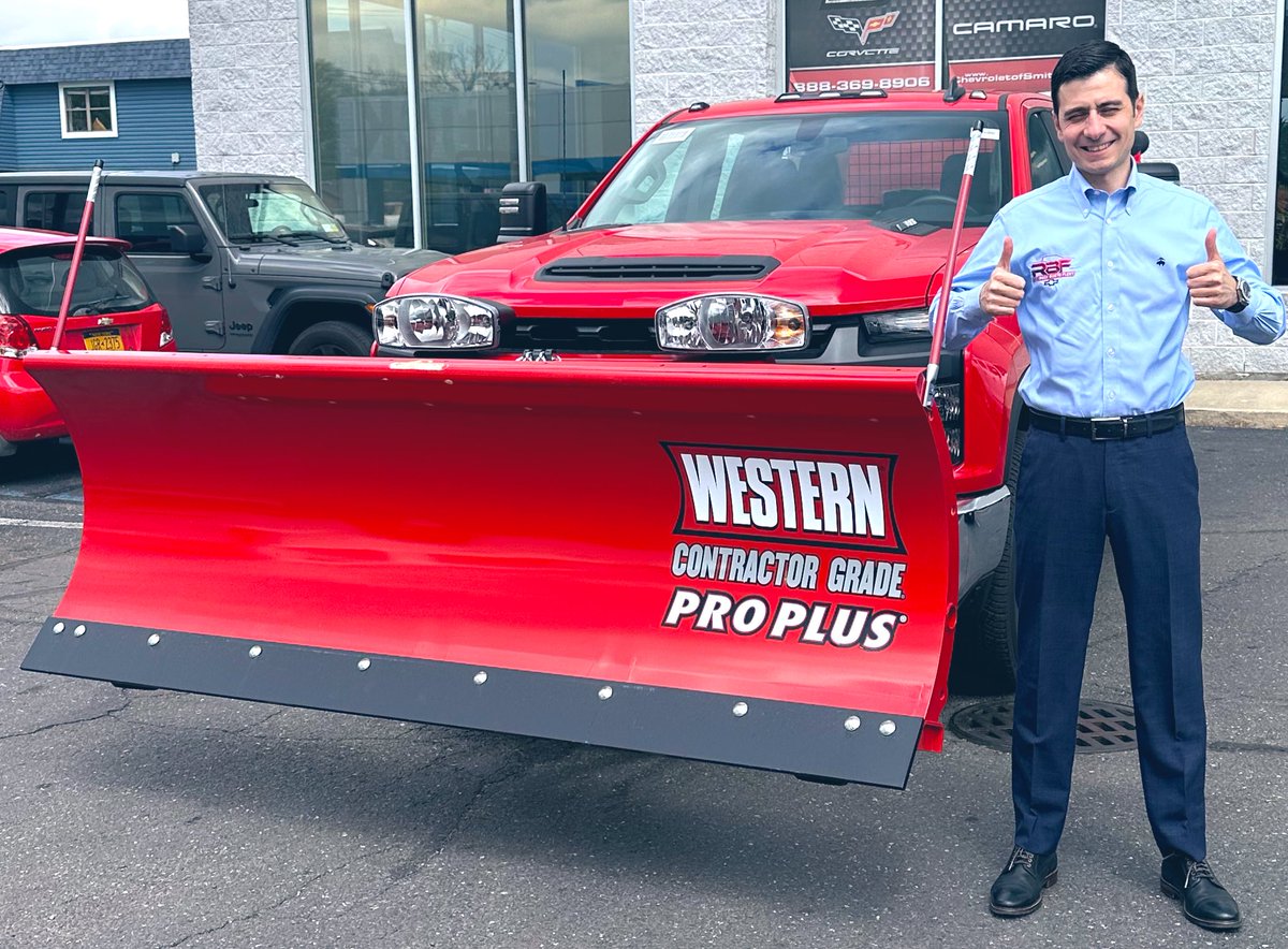 suleymau5's tweet photo. Got plow? #SnowPlow #Chevrolet #Chevy #ChevyTrucks #GeneralMotors #GM #Silverado #NY #NewYork #NYS #NYC #SuffolkCounty #Smithtown #LongIsland #TantilloAutoGroup https://t.co/in3XCXPcLk