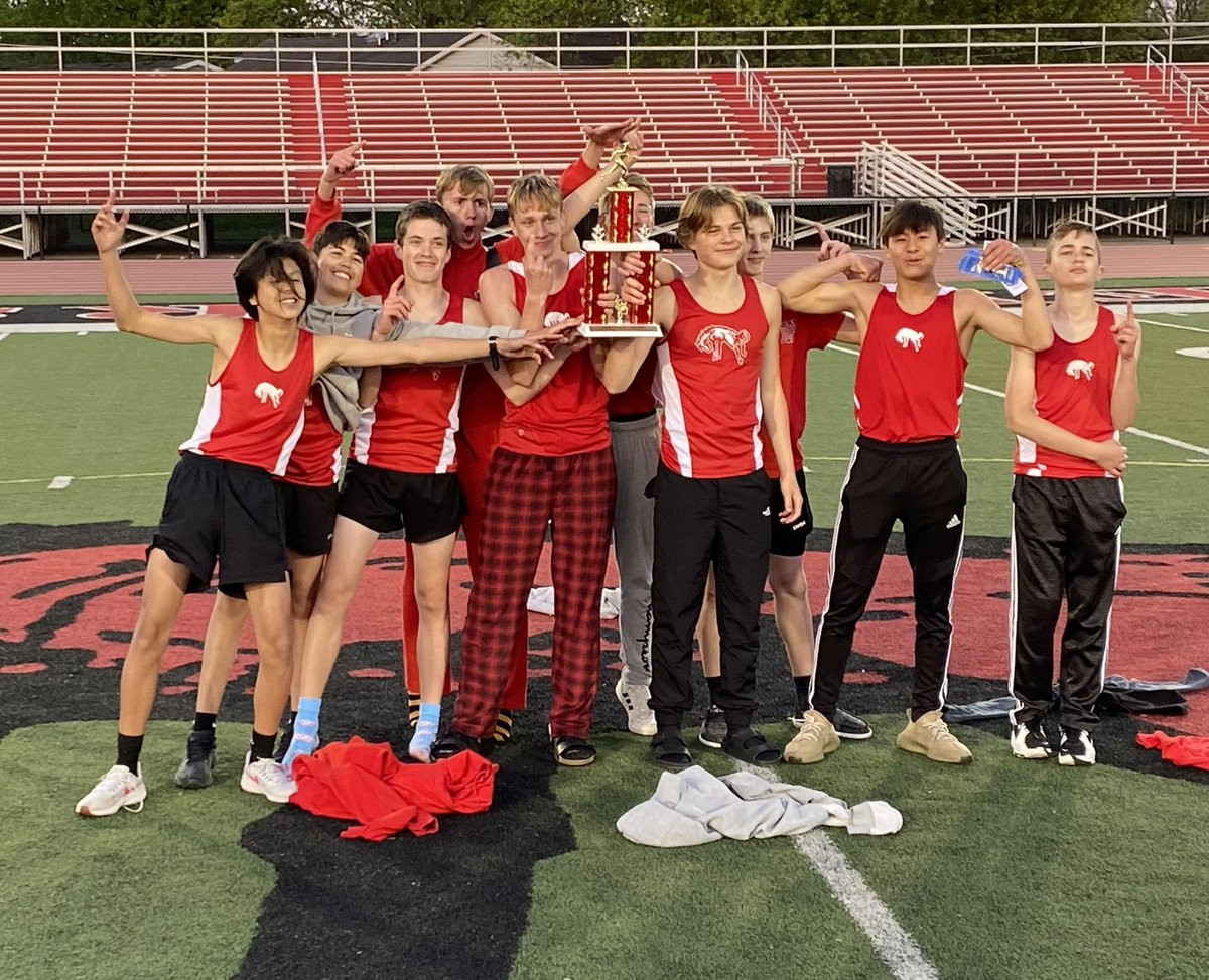 TJHSsports1's tweet photo. Awesome win tonight for our TJHS boys track team. https://t.co/8CTDhmNuFe