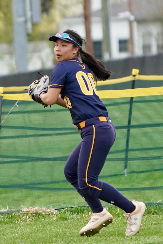Longhorns faced a tough 1-0 loss today in a pitcher's duel against Henderson. Catherine Stone had 3 of 4 hits for U, including a 2B and 2 SB's. Madison Parisi had 12K's and only allowed 2 hits in 8 innings. Ria Rossman had the other hit for U. 

Great game U! Horns up!🤘🥎🔥