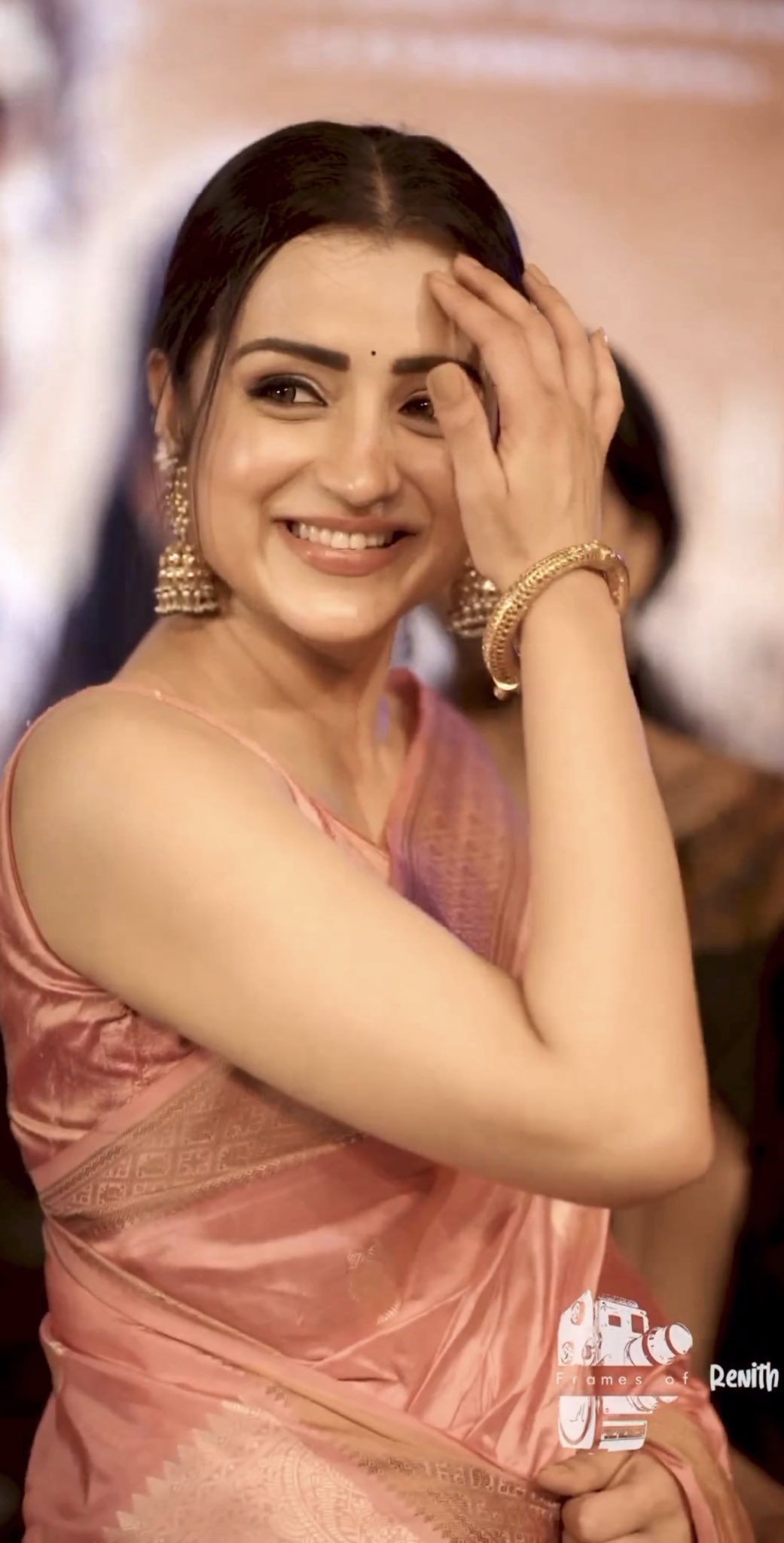 FvP37Q1aMAE-XPS?format=jpg&name=large