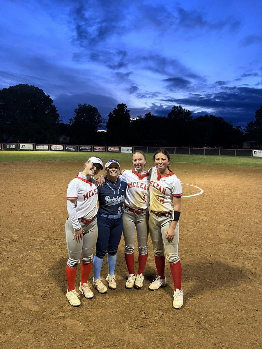 Great game tonight 🔥🔥Great seeing <a href="/_zoebrennan/">Zoe Brennan</a> ❤️playing with my two sisters. <a href="/taylorstaats2/">Taylor Staats</a> <a href="/MadelineStaats/">Madeline Staats</a>