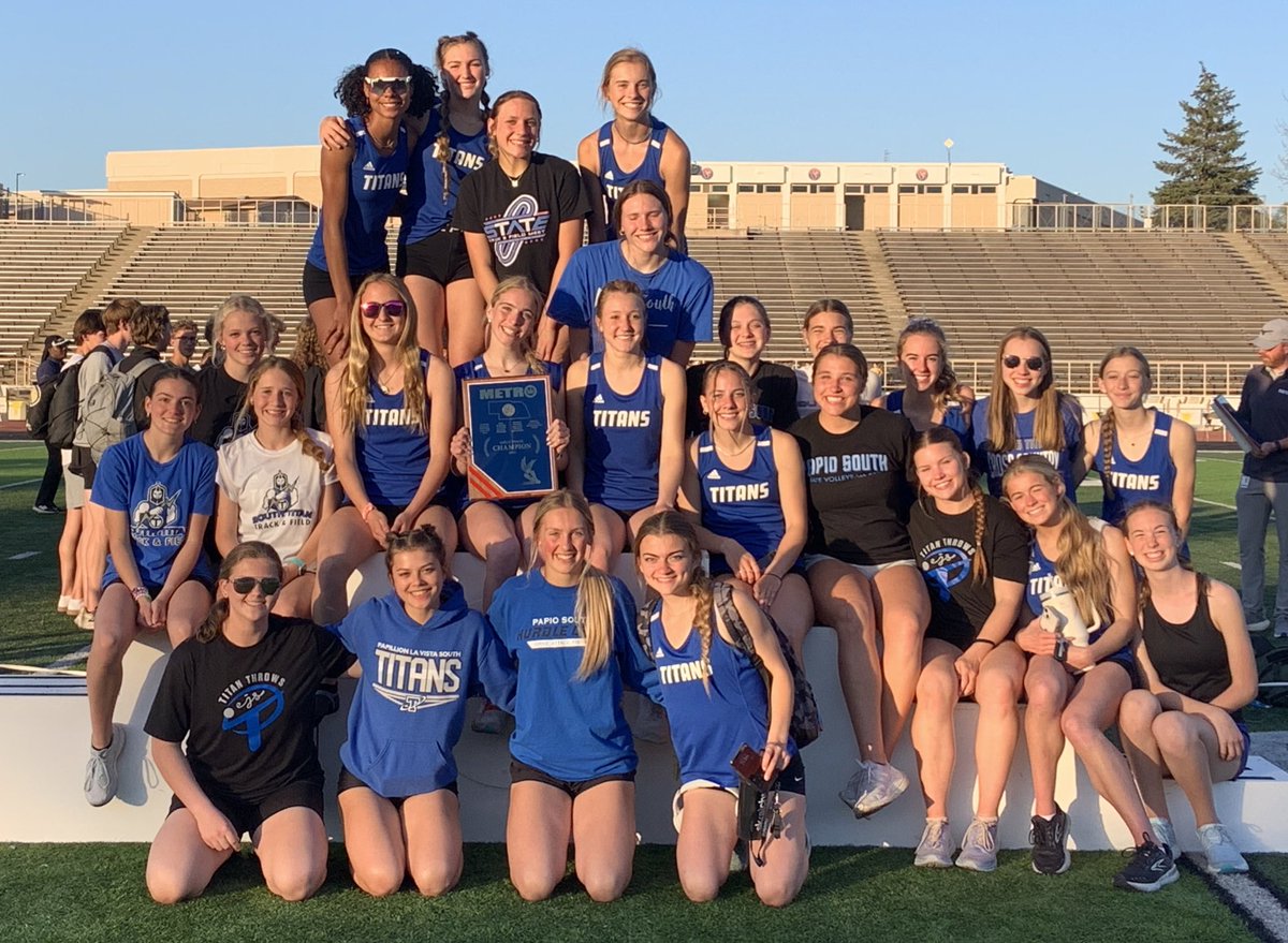 southtitantrack's tweet photo. Congratulations on a 🥇 place finish to the Lady Titans! VERY proud of this group!!! 🤩 They stepped up in BIG ways &amp; competed hard with every opportunity they had. I’m most proud of what great teammates they were to one another. Big things still ahead!! https://t.co/MdHCYyuOHU