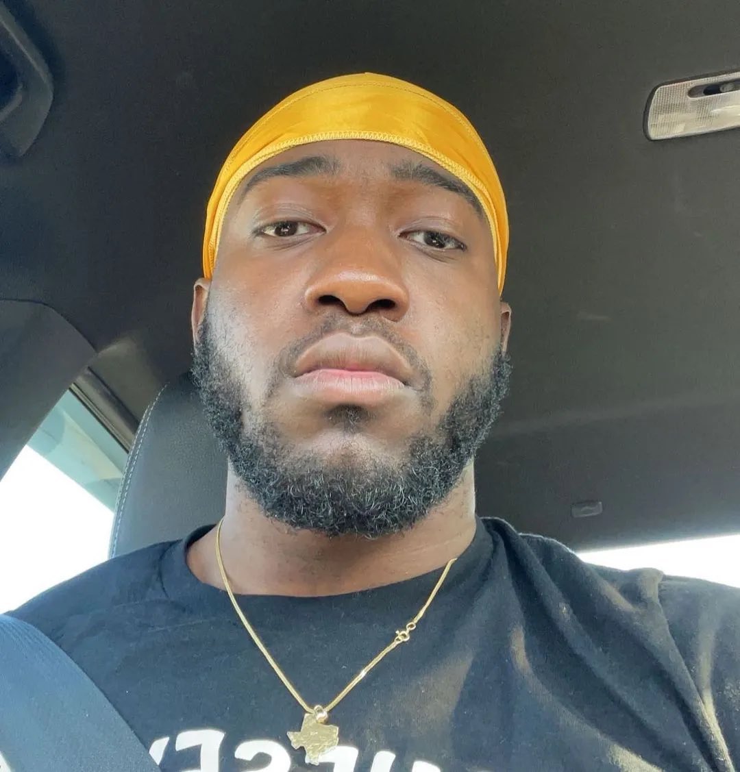 yoxics's tweet photo. Twitch has now banned 4 of their biggest black creators https://t.co/PKaZyMwLDI