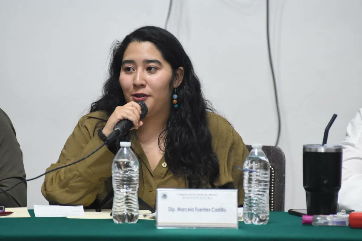 FuenteMarce's tweet photo. 🖐🏾🟣 ¡No más violencia ácida!  
 
Les compartimos algunas fotos de la mesa de trabajo para el análisis de la iniciativa de reforma que busca la erradicación de los ataques de ácido en la CDMX https://t.co/3srUfINmTZ