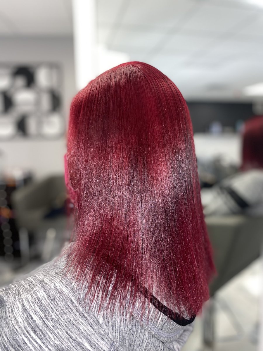 keyynah's tweet photo. One thing I will do , no matter your type of hair. I will get it straight. #baltimorestylist #pressout https://t.co/iCR2rJVT3m