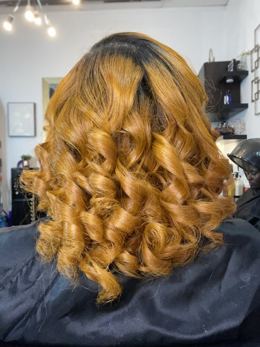 keyynah's tweet photo. One thing I will do , no matter your type of hair. I will get it straight. #baltimorestylist #pressout https://t.co/iCR2rJVT3m