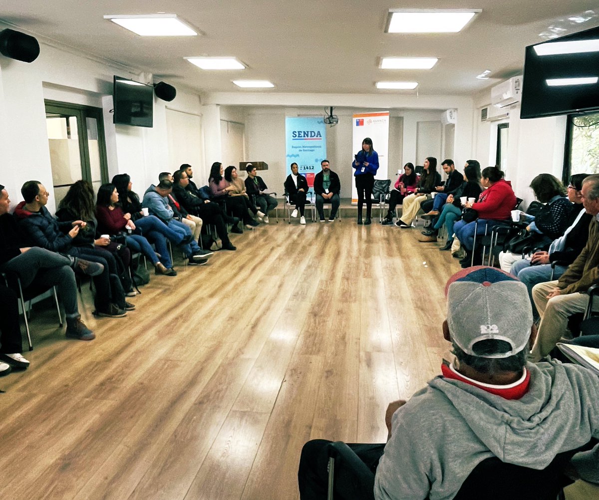 Conmemoramos el Día del Trabajador y Trabajadora 💪 con personas que son parte de la Oficina Sociolaboral en convenio con #SENDARM. Escuchamos sus historias y conocimos sobre sus sueños 💫 . Mensualmente este programa acompaña en procesos de reinserción laboral a 130 usuarias/os