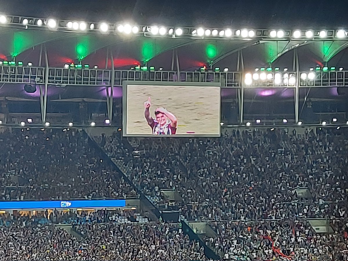Rosanelopes90's tweet photo. @FluminenseFC https://t.co/G7funexdV1