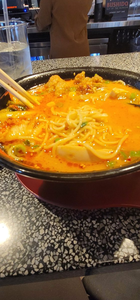 CoachRoe22's tweet image. Early Din....#SlurpingTurtle