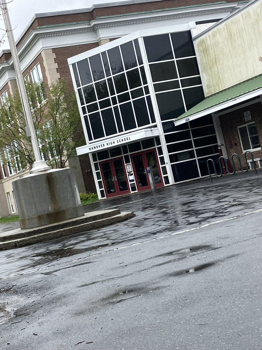 DWells_04's tweet photo. Another exciting day in New Hampshire &amp; Vermont! Thank you for letting Springfield come and visit! Building it one day at a time! 🔻🏈 

@25Chad https://t.co/66HgWZ7AWI