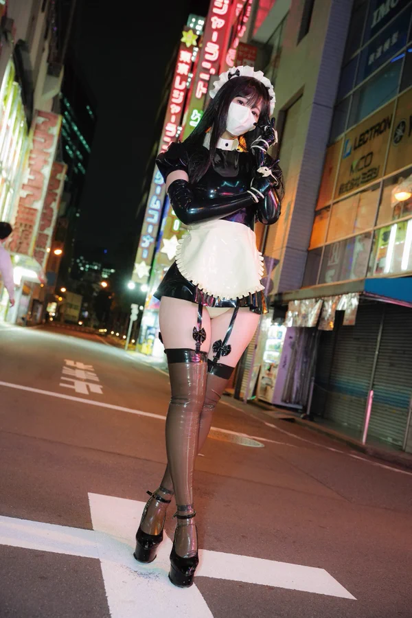 Madoka Tsukimiya,cosplay,latex,rubber,maid,stockings,white mask,city street