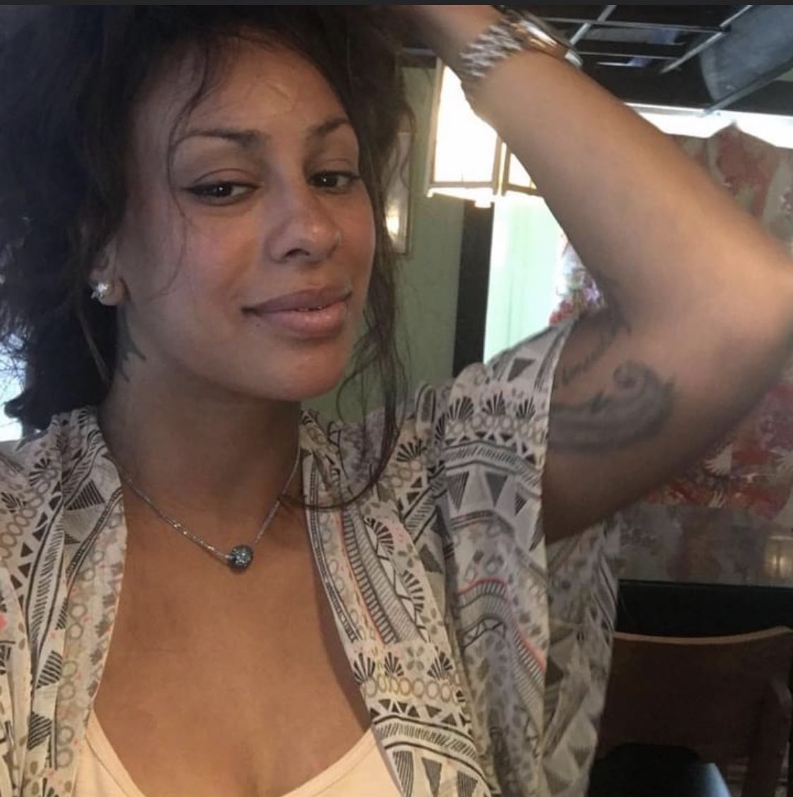 SikiraT's tweet photo. His mom is a hottieπ₯΅πππΎββοΈ #DeionPatterson #MidtownShooting #Atlanta #Midtown #WestPeachtree #MentalHealth #Military #CoastGuard #Guardsman #TrainedGunman #ProblemsinAmerica https://t.co/yDxfjpdteo