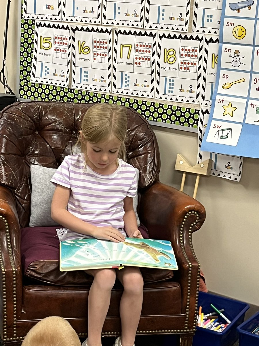 Another friend reading her book to us! Good job, Amora!👏🎉👏
#305GrowsGreatness