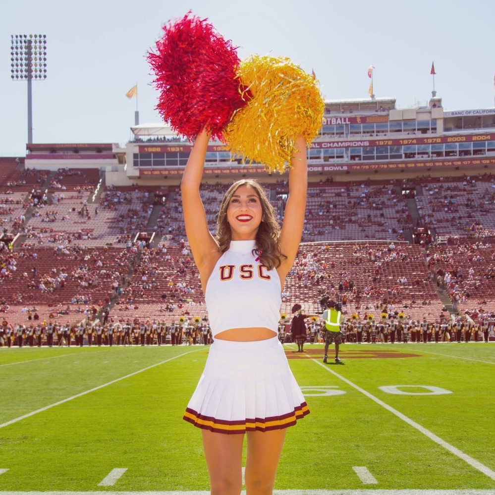 USCGouldLaw's tweet photo. #GouldGrad Fun Fact: Did you know JD Class of 2023 #USCGrad Adrianna Robakowski was a co-captain for the @USCSongGirls? "Being a Song Girl at USC taught me to never be afraid to put yourself out there." Upon graduation, Adrianna will join her top choice law firm @lathamwatkins. https://t.co/SC8e14gZUB