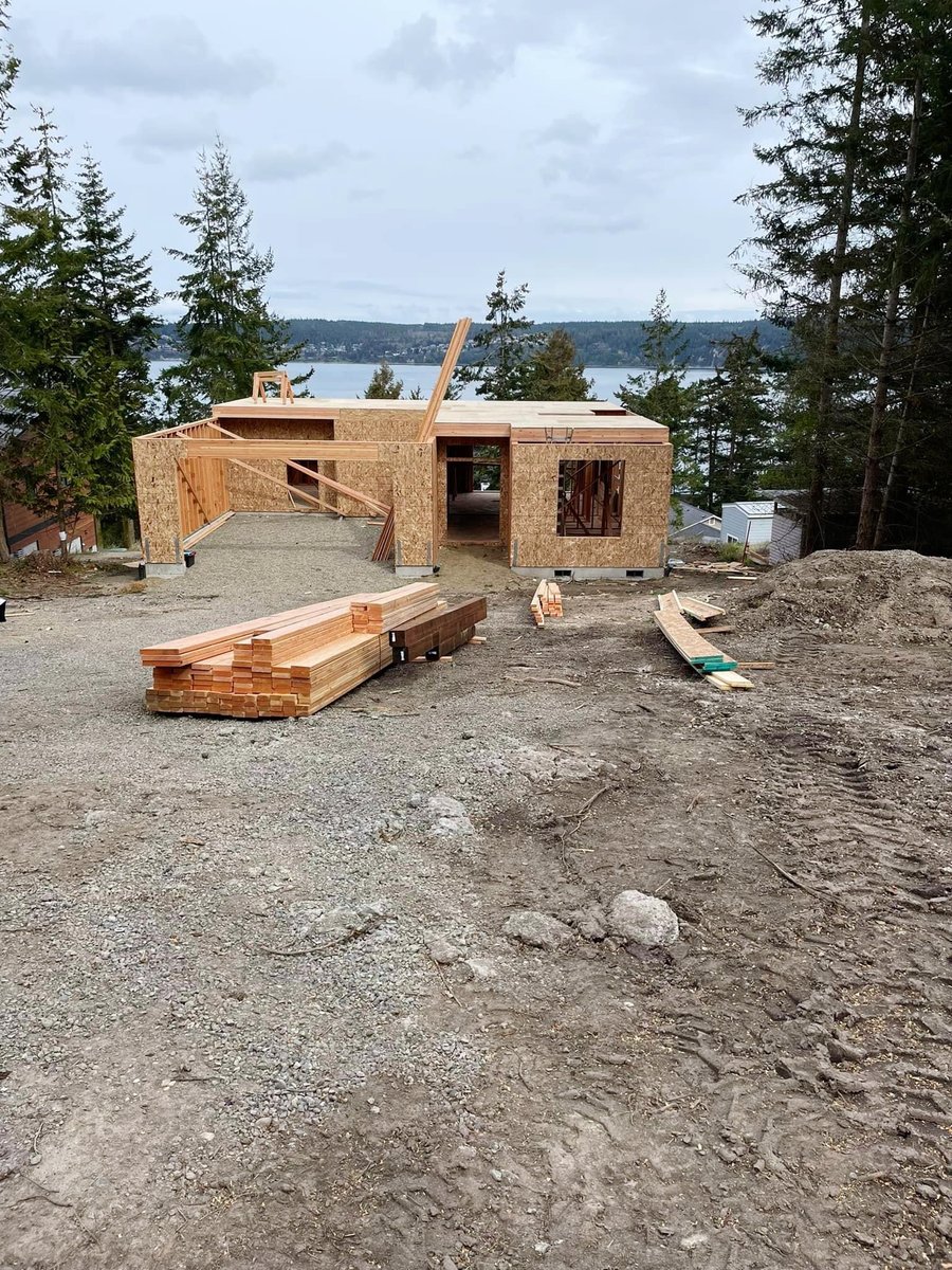 Progress update on the Olympic Peninsula! This property has gone from stake-out to framing in just a couple of months!

#CustomHomeBuilder #OlympicPeninsula #BuildingDreams #lexarhomes #designbuild #onyourland #homebuilder #custombuilder #home #house #pnw #pnwonderland