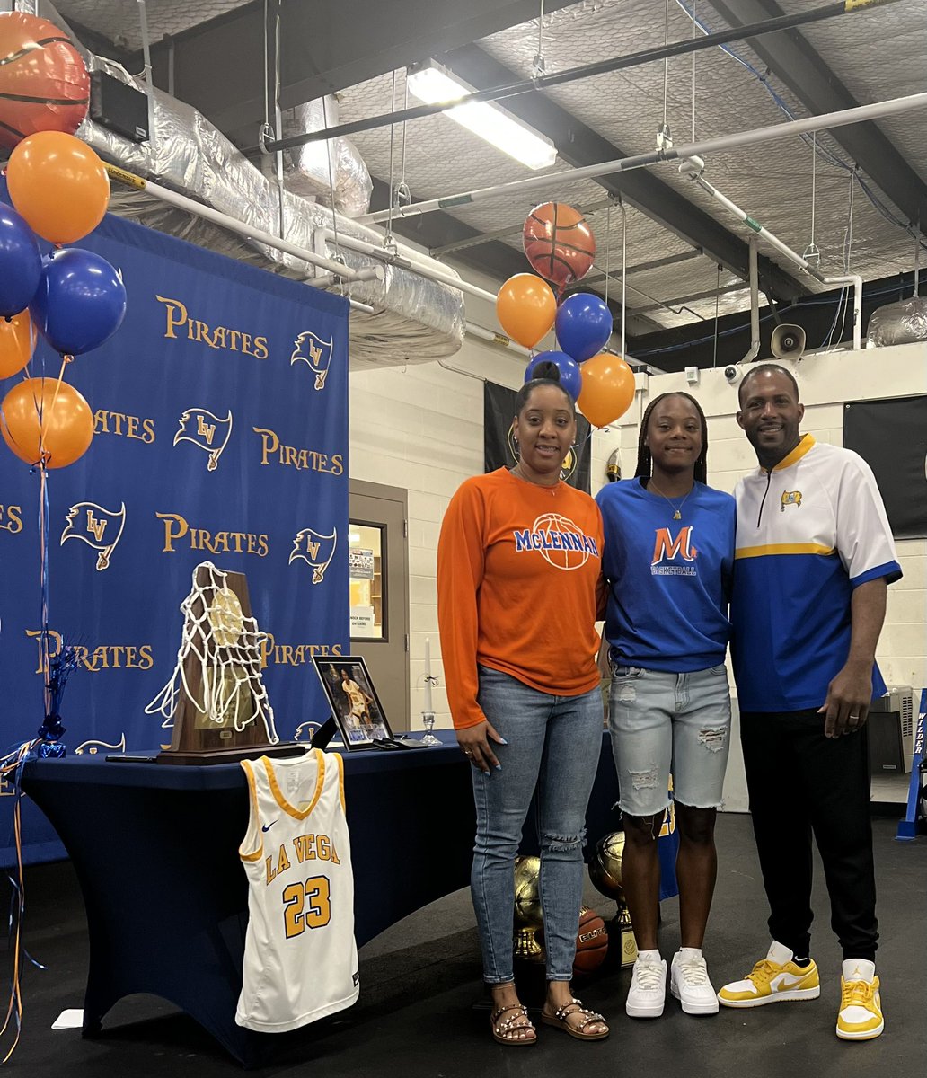 Coach Marcus tweet media