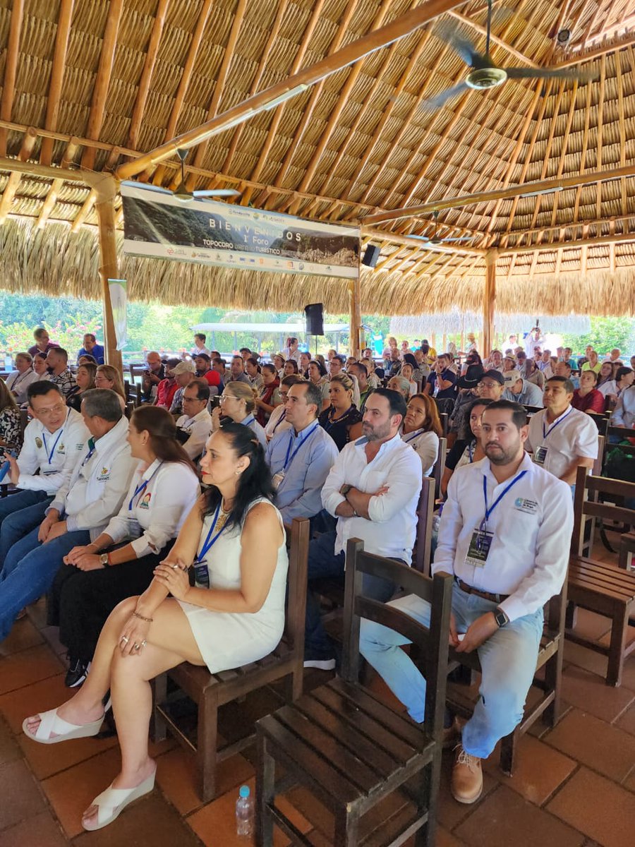 Cámara de Comercio de Bucaramanga tweet media