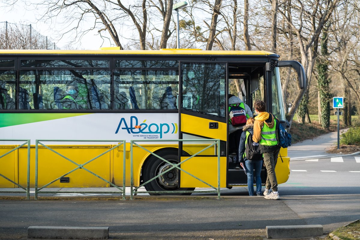 🚍 Transports scolaires 2023-2024: ouverture des inscriptions en ligne du 7 juin au 18 juillet👉bit.ly/3V71pG4

#scolaires <a href="/reseau_Aleop/">Aléop</a>
