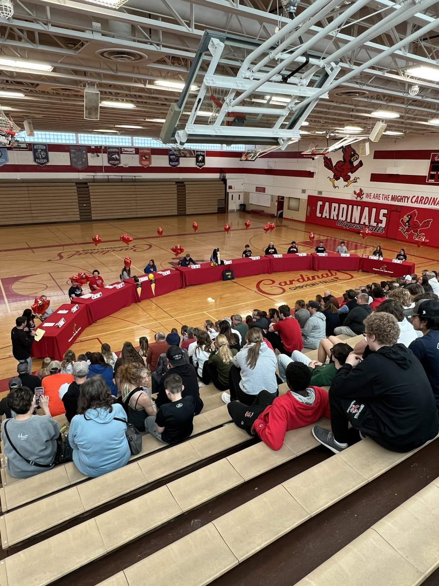 15 Chi-Hi Student Athletes signed letters of intent to continue their athletic careers at the college level! Over 20 student-athletes have committed to furthering their education and academic achievements. With an average GPA of 3.67 we have no doubt that they will succeed.