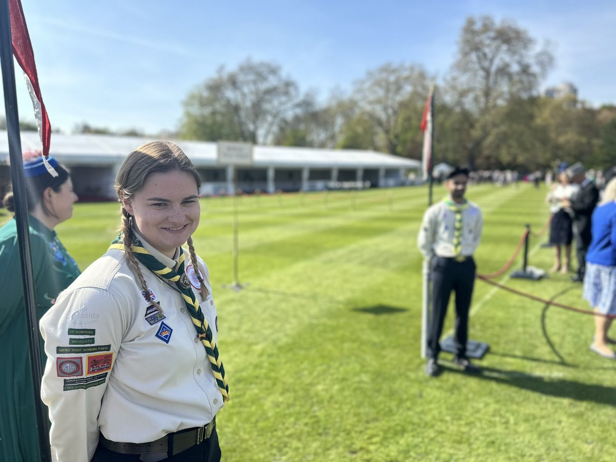 A privilege to represent <a href="/ScoutsScotland/">Scouts Scotland</a> at HM King Charles III first garden party at Buckingham Palace this afternoon. 

Honoured to have been able to speak with him about the value of Scouting and our amazing volunteers. 

#RoyalGardenParty #Scouts