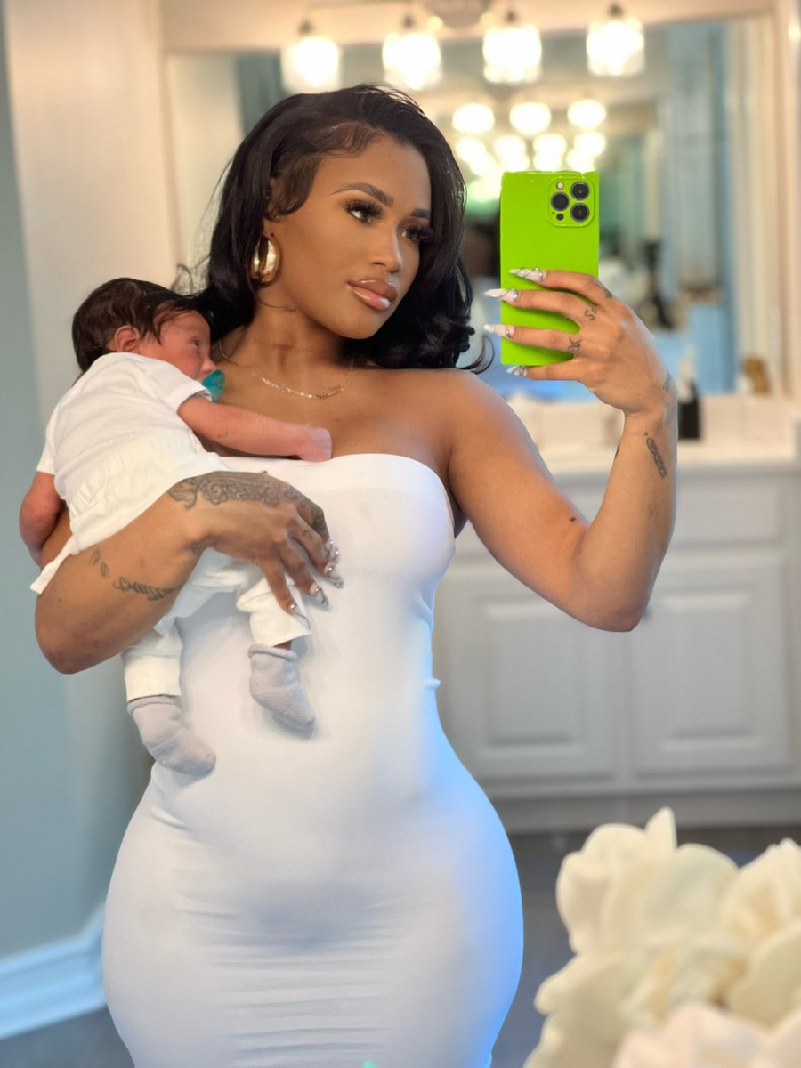 Lira_Galore_ tweet picture