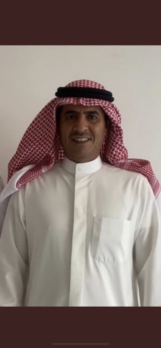 هذا المعلم شهادة ابناء الجهراء فيه مجروحه هذا الرجل من انبل الناس واطيبهم هذا الرجل له مكانه خاصه في قلوب كل شباب الجهراء ومافعله هي ردة فعل اب منفعل على ابنائه وتصرفاتهم ، انعم واكرم يبو فهد ❤️. 

#خالد_عواد_السربل
#مدير_المدرسة