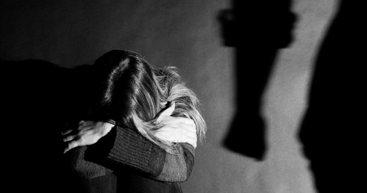 Codigomente's tweet image. La violencia en casa: ¿cuál debe ser su abordaje? dlvr.it/SnV7H2