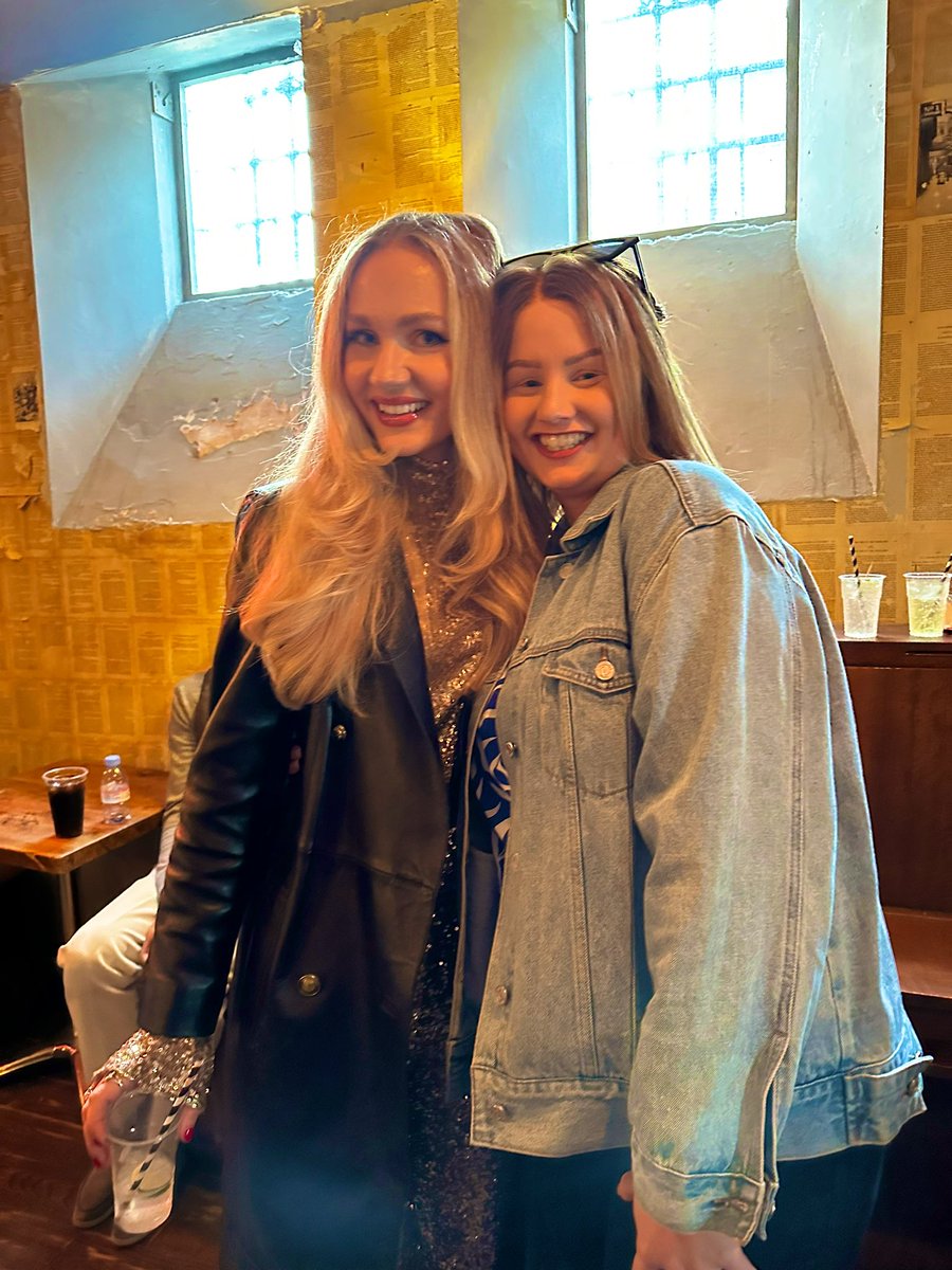 After 3 years I finally meet the beautiful <a href="/elizzamusic/">ELIZZA</a> 💖