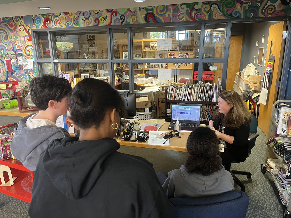 nwhs_media's tweet image. Session 2 of AP @ Night is underway. It is remarkable to watch how students are taking advantage of our extended hours to prepare for their AP exams. Shout out to Ms. Deyton, Ms. Brown, and Ms. Travis for coming to support their students. #govikes #GCSLibrariesEngage