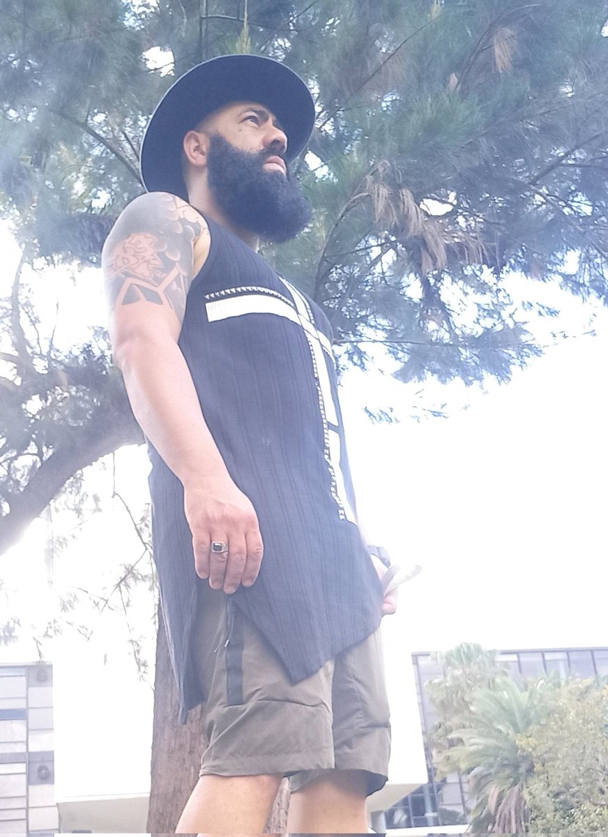 aiceformiga's tweet photo. Tenha postura e você reinará ... 

#autoestima 
#aiceman 
#nebuloso 
#Musica 
#rap https://t.co/eJL6IS9LYB